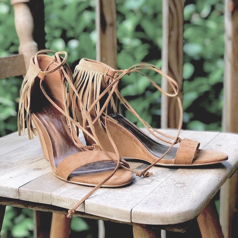 Summer😎👙 sexy strap leg  Carlos Santana Wedge